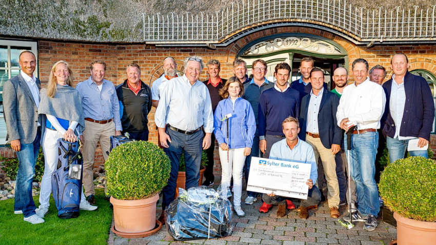 4000 Euro für Golf-Pro Max Kramer